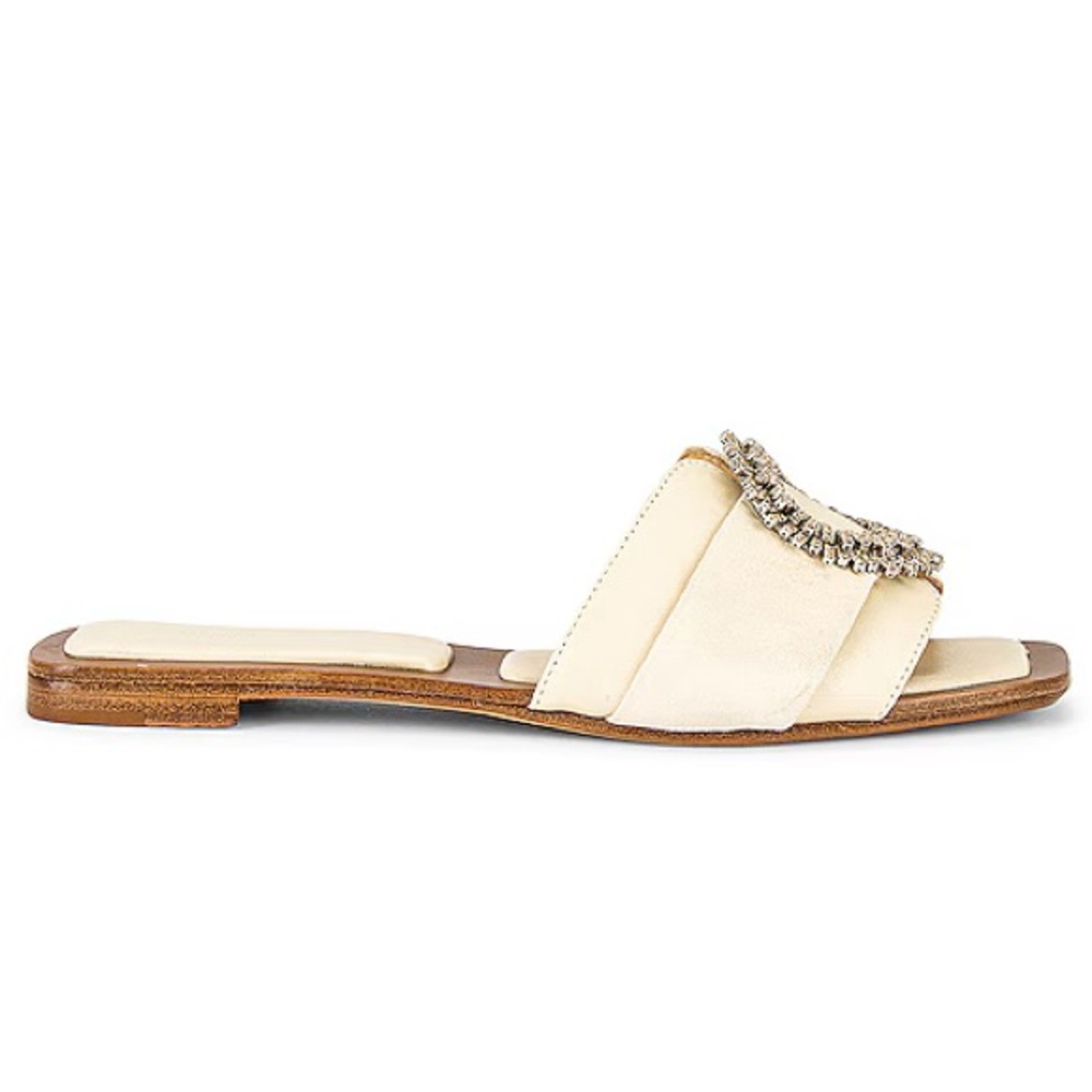 Alexandre Birman Cream Leather Crystal Round Buckle Slide Sandals - Picture 3 of 12